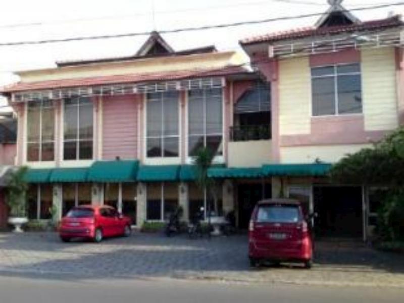 Hotel Margosuko Malang Bagian luar foto